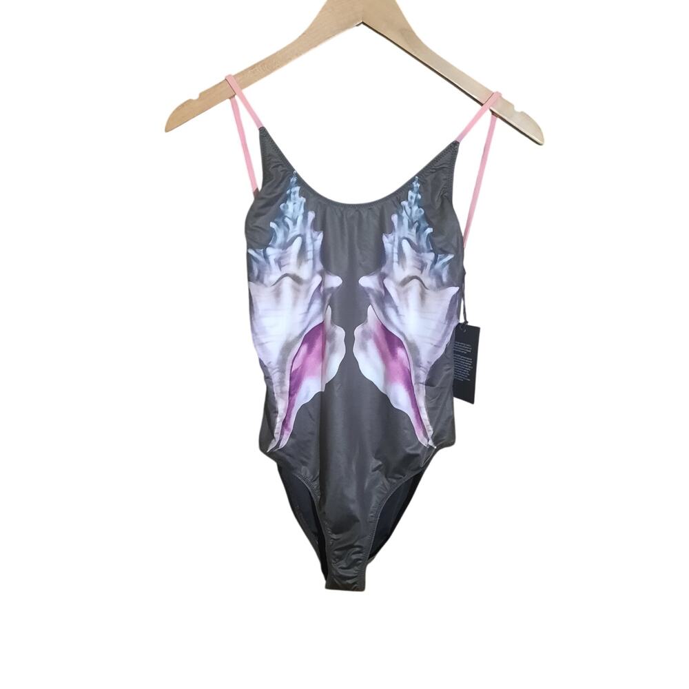 Chaser Womens Gray One Piece Mirrored Conch Shell Graphic Swimsuit Size M NWT